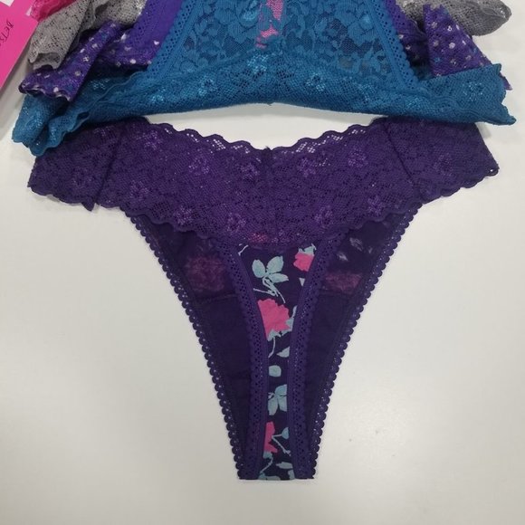Betsey Johnson Cotton & Lace Thong Set Underwear 5 Pack - Picture 9 of 12